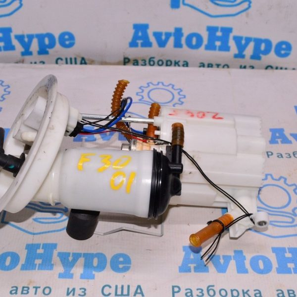 Топливный насос (бензонасос) BMW 328i F30 12-19  16-11-7-243-975