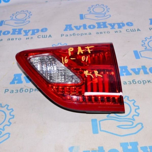 Фонарь внутренний (крышка багажника) правый Nissan Pathfinder 17-19 рест (01)  265409PF0A