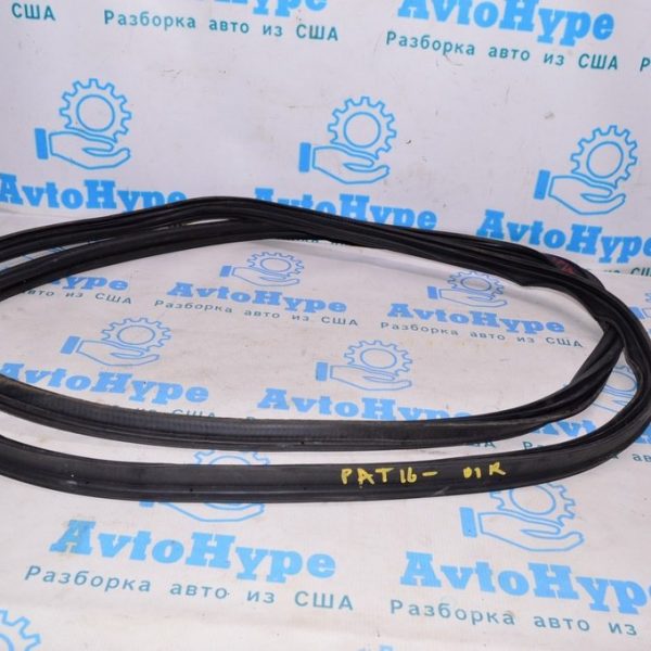 Уплотнитель (резина) двери багажника Nissan Pathfinder 13- 908323KA0A