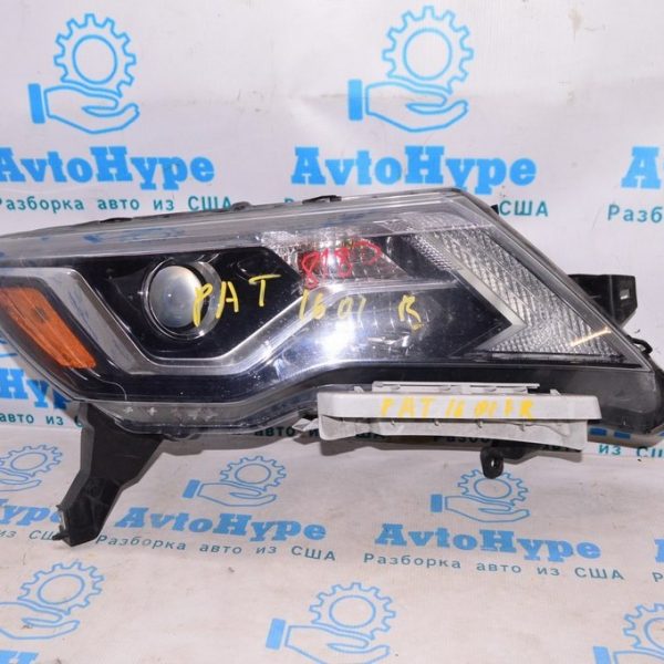 Фара передняя правая Nissan Pathfinder 17-19 рест (01)  260109PF0A