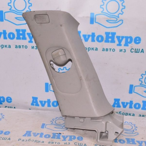 Накладка центральной стойки верхняя (ремень) правая Nissan Pathfinder 13- серая 769133JA1A