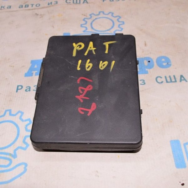 Блок предохранителей подкапотный Nissan Pathfinder 13- зад лев 284B73JV0B