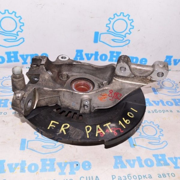 Цапфа перед прав со ступицей Nissan Pathfinder 13- (01) 400143JA0A