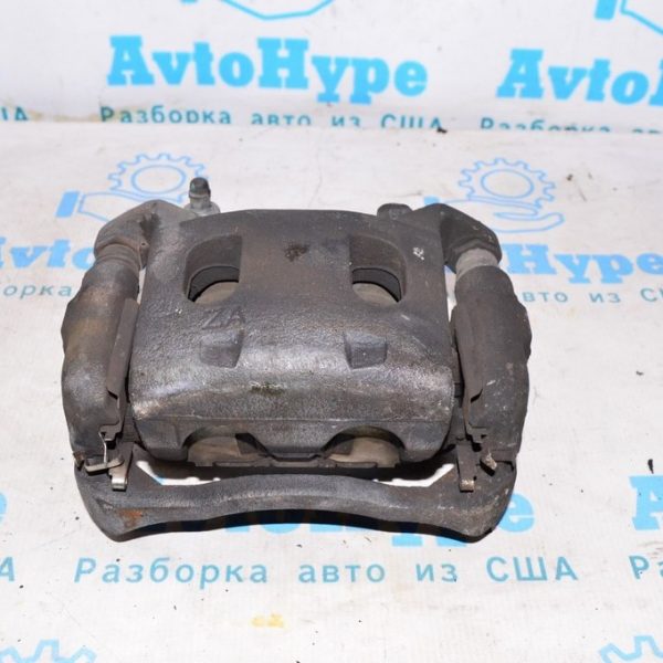 Суппорт перед лев Nissan Pathfinder 13- 410113JA0A