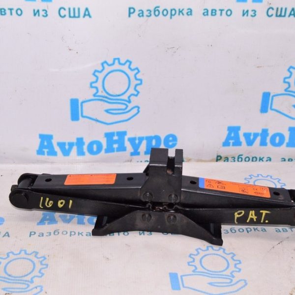 Домкрат Nissan Pathfinder 13-