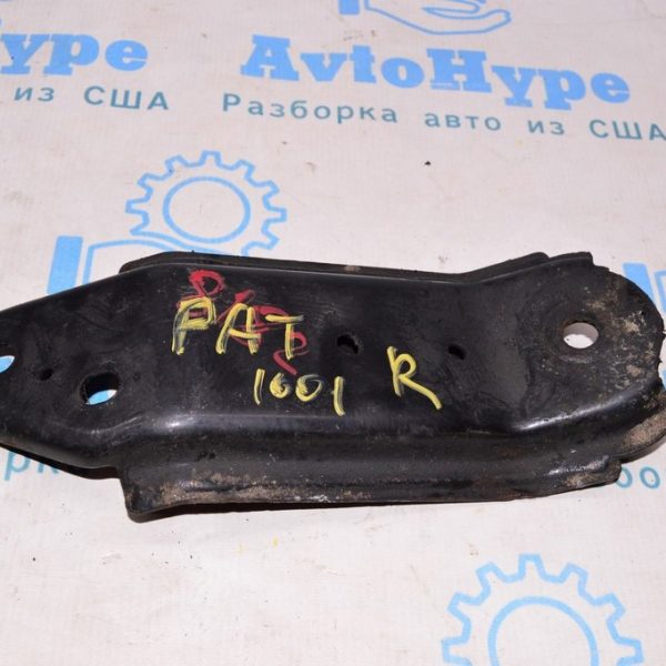 Лопух переднего подрамника прав Nissan Pathfinder 13- 54340-3JA0B