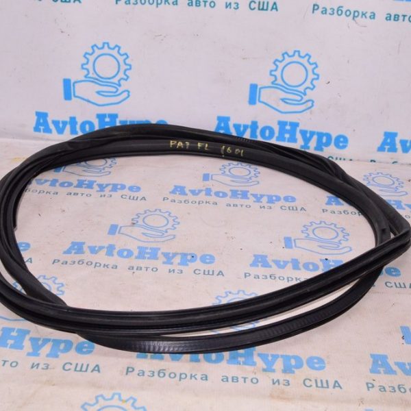 Уплотнитель дверного проема перед лев Nissan Pathfinder 13- 76922-3KA0A