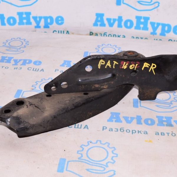 Лопух заднего подрамника перед прав Nissan Pathfinder 13- 55451-3JA0C