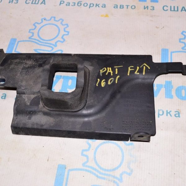 Дефлектор радиатора верх Nissan Pathfinder 13- 625423KA0A