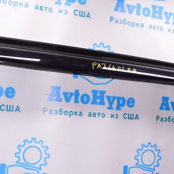 Ветровик зад прав Nissan Pathfinder 13- (комплект 20$)