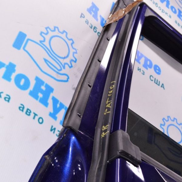 Уплотнитель стекла зад прав Nissan Pathfinder 13- 82330-3KA0C