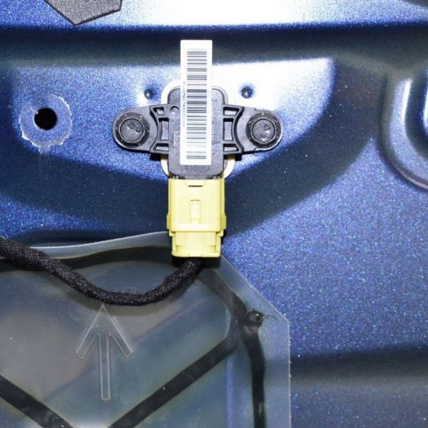 Датчик подушки безопасности дверь прав Nissan Pathfinder 13- 98836-3JA8A