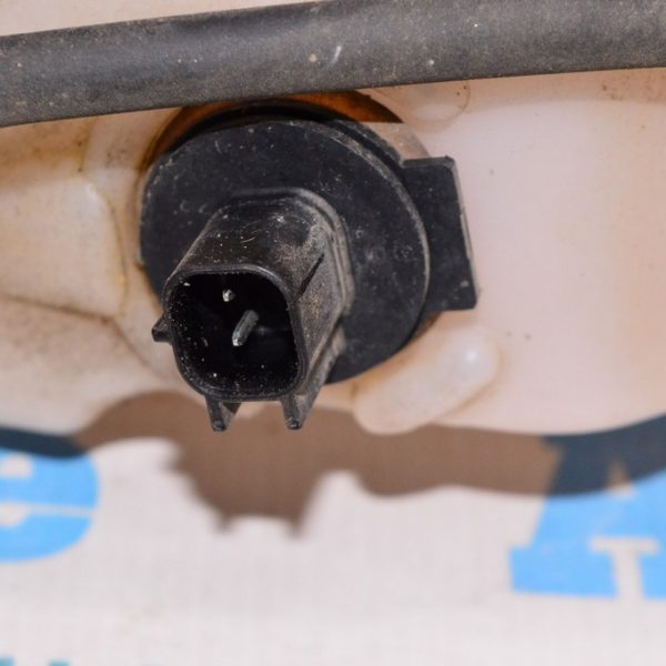 Датчик уровня бачка омывателя Jeep Cherokee KL 14-