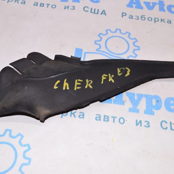 Уплотнитель решетки дворников прав Jeep Cherokee KL 14- 68102560AE 68102560AE