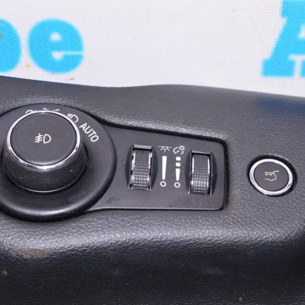 Управление светом Jeep Cherokee KL 14- черн 68154356AE