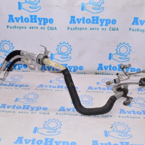 Трубка кондиционера длинная Jeep Cherokee KL 14- 2.4 (03) 68103256AE