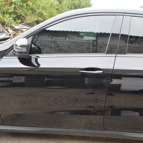 Накладка двери боковая зад прав Jeep Cherokee KL 14- перед 68102576AC