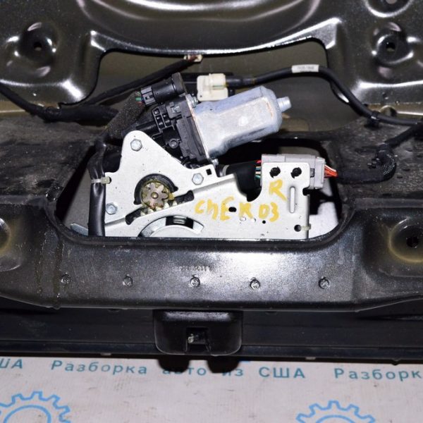 Замок двери багажника Jeep Cherokee KL 14- электро 4589656AF