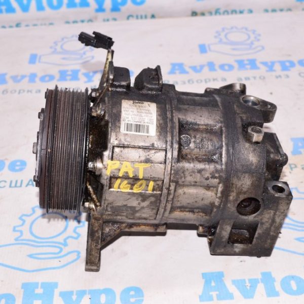 Компрессор кондиционера Nissan Pathfinder 16- (01) 926009NB0D