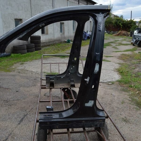 Стойка кузовная центральная левая Mercedes GLC X253 16- (01) черная с батоном крыши A2536372101