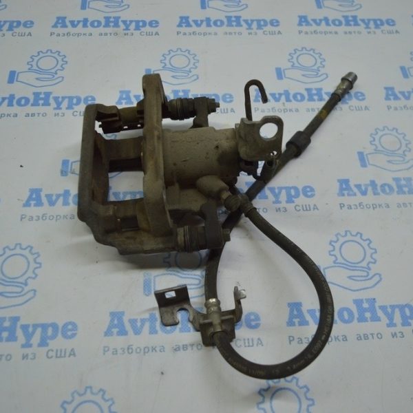 Рычаг нижний перед лев Subaru Forester 14-18 SJ (03) 20202SG010