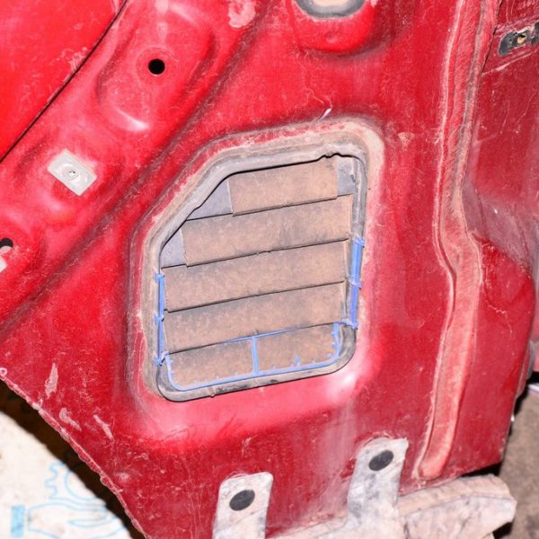 Щиток вентиляции левый Ford Edge 16- большой EM2Z-61280B62-H