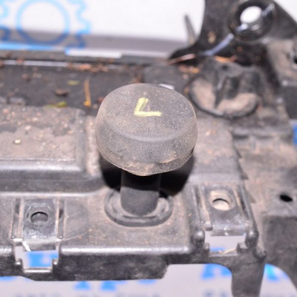 Отбойник капота лев Ford Edge 16- CV6Z16758A CV6Z16758A