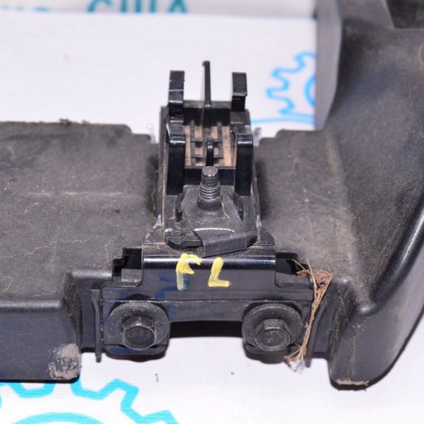 Кронштейн крепления фары нижний левый Ford Edge 16-18 дорест FT4Z-13A004-A