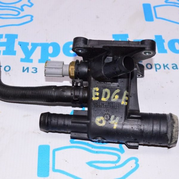 Патрубок охлаждения с клапаном Ford Edge 16- 2.0T FB5E-8K289-AA