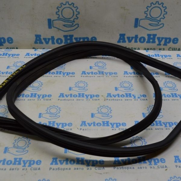 Уплотнитель дверного проема зад лев HYUNDAI ELANTRA AD 17- 83110-F3000-4X