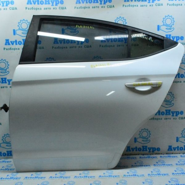 Дверь голая зад лев HYUNDAI ELANTRA AD 17- (02) белый перл в цвет 77003-F2000