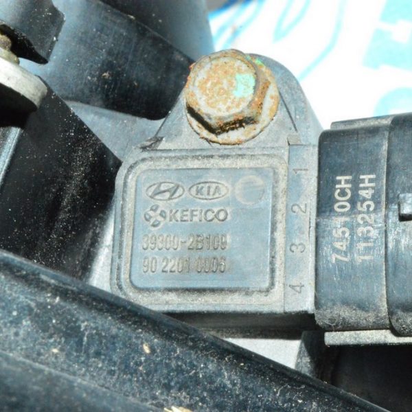Расходомер воздуха HYUNDAI ELANTRA AD 17- 39300-2B100