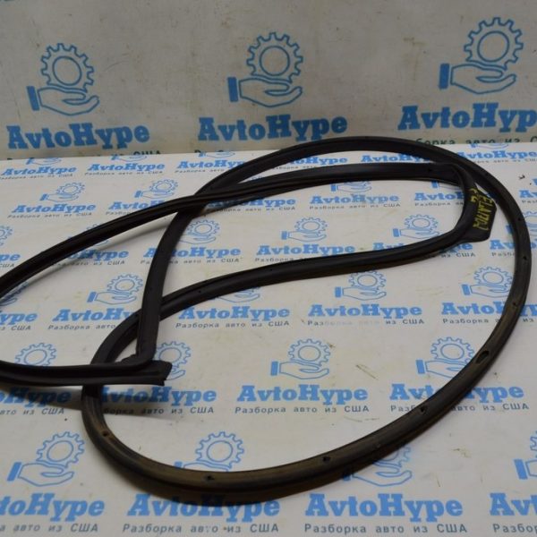 Уплотнитель двери перед лев HYUNDAI ELANTRA AD 17- 82130-F3000