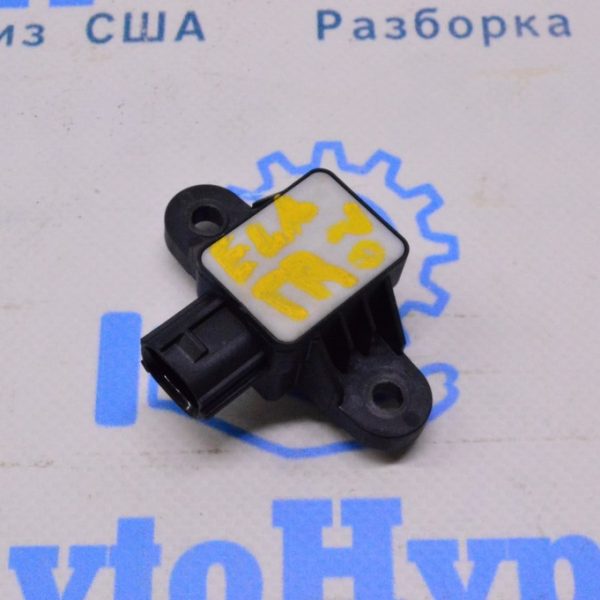 Датчик подушки безопасности дверь прав HYUNDAI ELANTRA AD 17- 95920-F2100