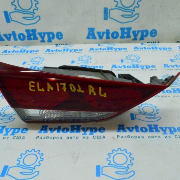 Фонарь внутренний (крышка багажника) левый HYUNDAI ELANTRA AD 17-18 дорест галоген (02) 92403-F3000