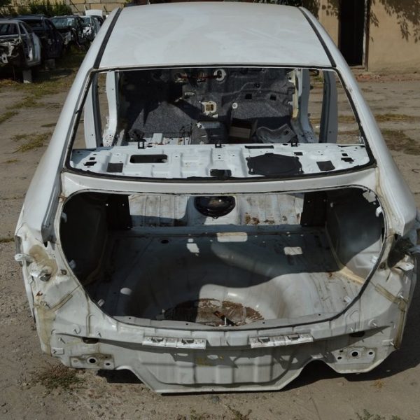 Задняя панель HYUNDAI ELANTRA AD 17- (02) белый перл 69100-F2000