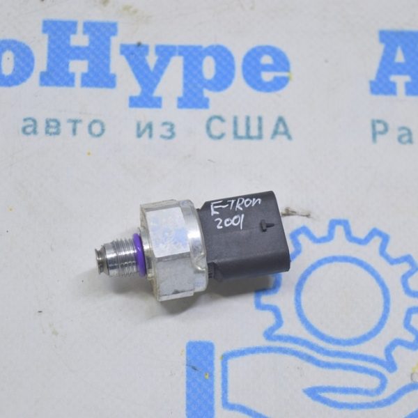 Датчик давления кондиционера Audi E-Tron (Q8) GEN 18- 4M0959603C