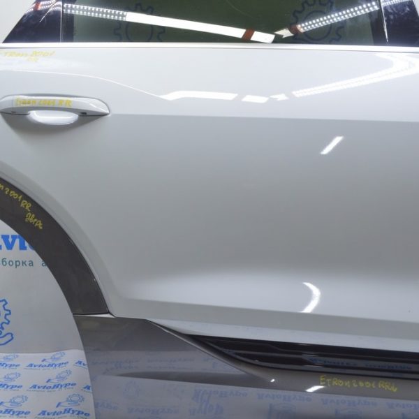 Накладка арки крыла зад прав Audi E-Tron (Q8) GEN 18- на двери (01) 4KE854820A
