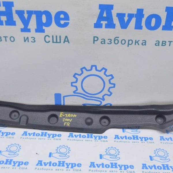 Уплотнитель крыла дверь-крыло прав Audi E-Tron (Q8) GEN 18- 4KE821112