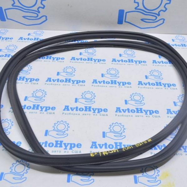 Уплотнитель (резина) двери багажника Audi E-Tron (Q8) GEN 18- 4KE827705A