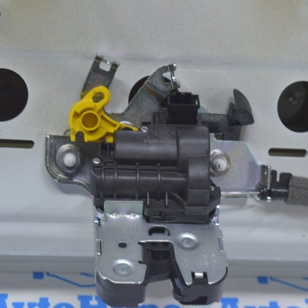 Замок двери багажника Audi E-Tron (Q8) GEN 18- 8W9827505C