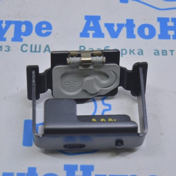 Кронштейн обшивки потолка перед прав Audi E-Tron (Q8) GEN 18- 4KE861736  EP5