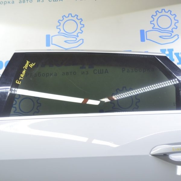 Уплотнитель стекла зад лев Audi E-Tron (Q8) GEN 18- с молдингом 4KE839431C