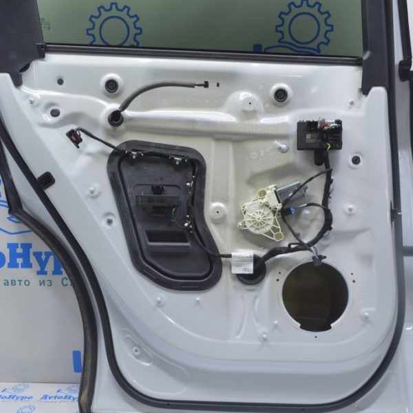 Уплотнитель двери зад лев Audi E-Tron (Q8) GEN 18- 4KE839911A