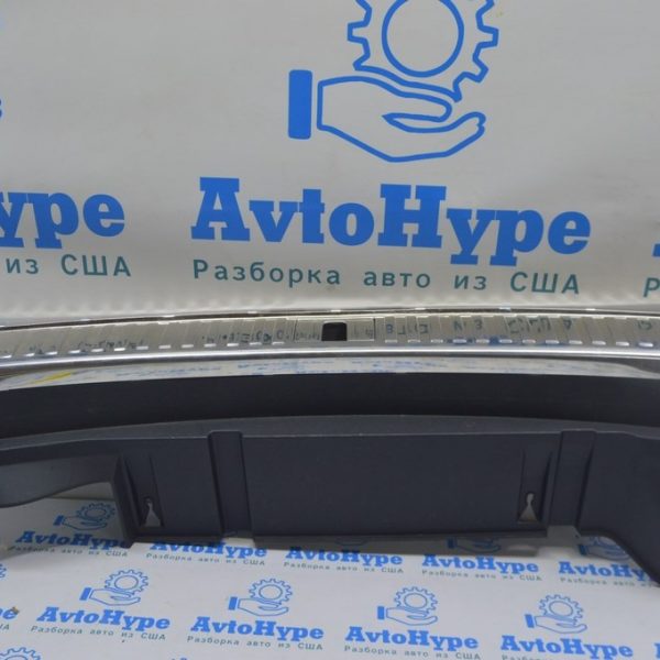 Накладка проема багажника центр Audi E-Tron (Q8) GEN 18- черн с хромом 4KE863471  4PK