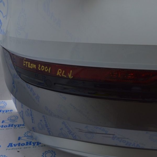 Фонарь заднего бампера лев Audi E-Tron (Q8) GEN 18- (01) 4KE945701