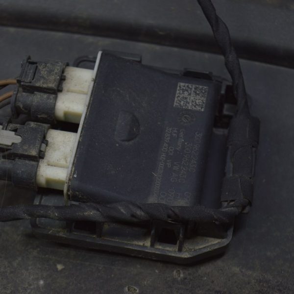 Компьютер управления открытия двери багажника Audi E-Tron (Q8) GEN 18- (01) 3G0962243C