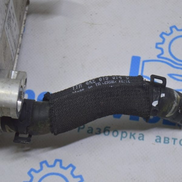 Патрубок охлаждения Audi E-Tron (Q8) GEN 18- на конденсатор 4KE819374D