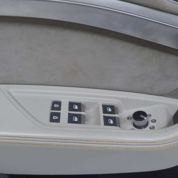 Управление стеклоподъемником перед лев Audi E-Tron (Q8) GEN 18- 4K0959851C 3Q7