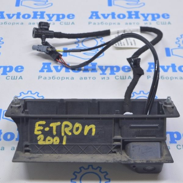 Ручка открытия двери багажника Audi E-Tron (Q8) GEN 18- под камеру 4K8827574A 9B9